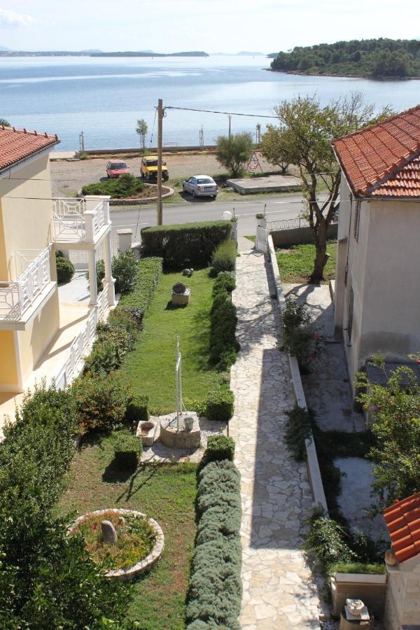 Rooms By The Sea Pasman - 8223 Exterior foto